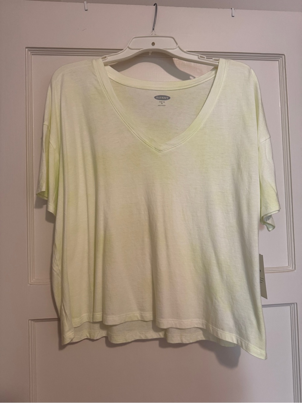 Old Navy neon yellow crop tee, size XL (NWT)